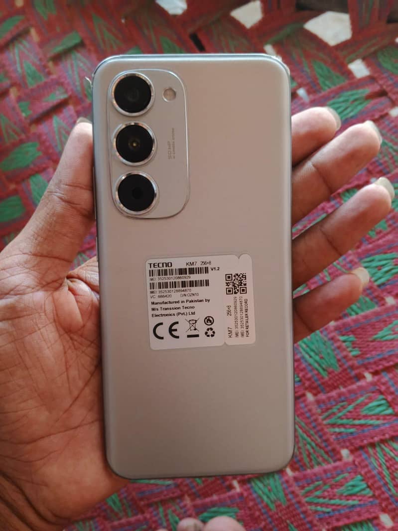 Tecno spark 40pro plus 5