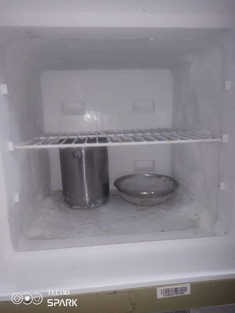Dawlance Refrigerator Medium 6