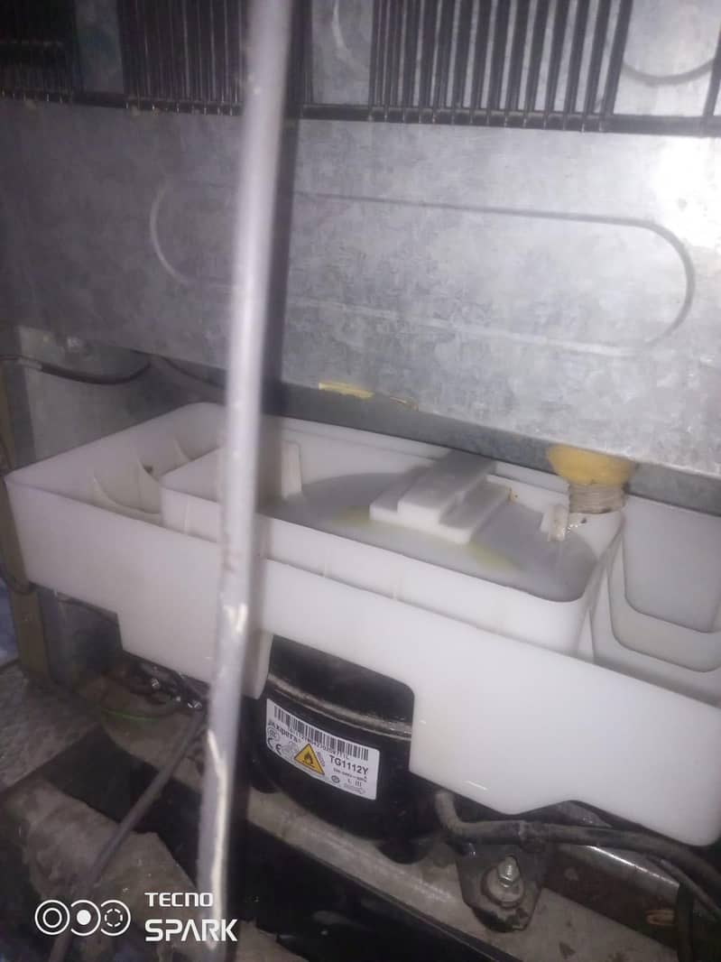 Dawlance Refrigerator Medium 9