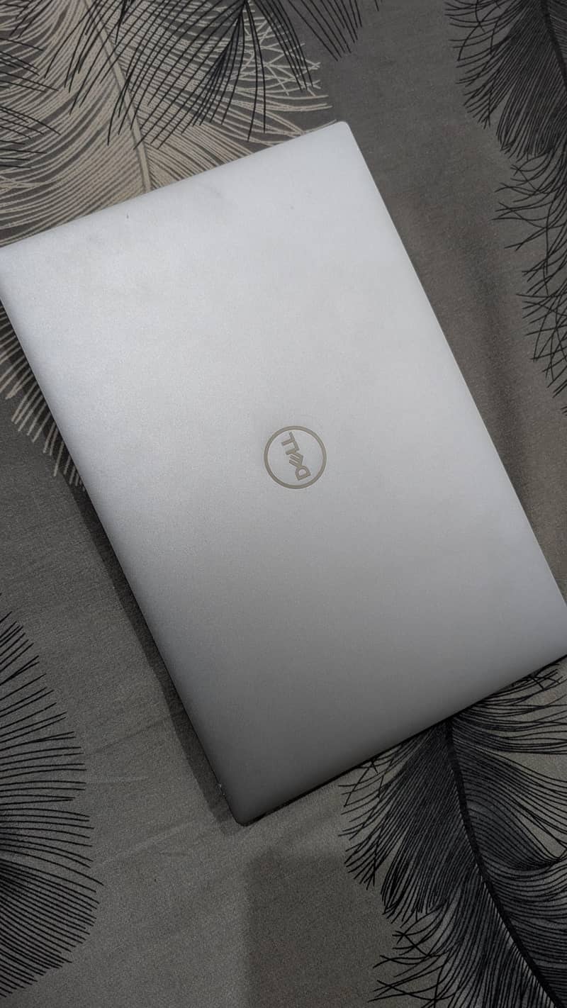 Dell Precision 5550 1