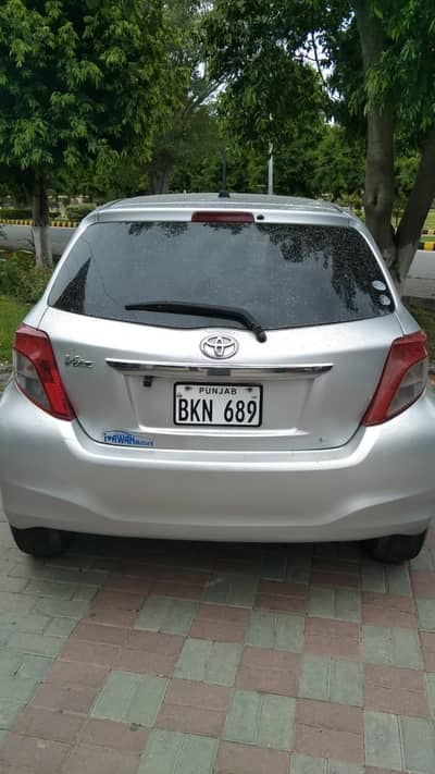 Toyota Vitz 2011