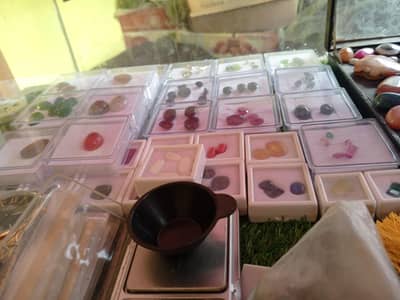 Gemstones Seller