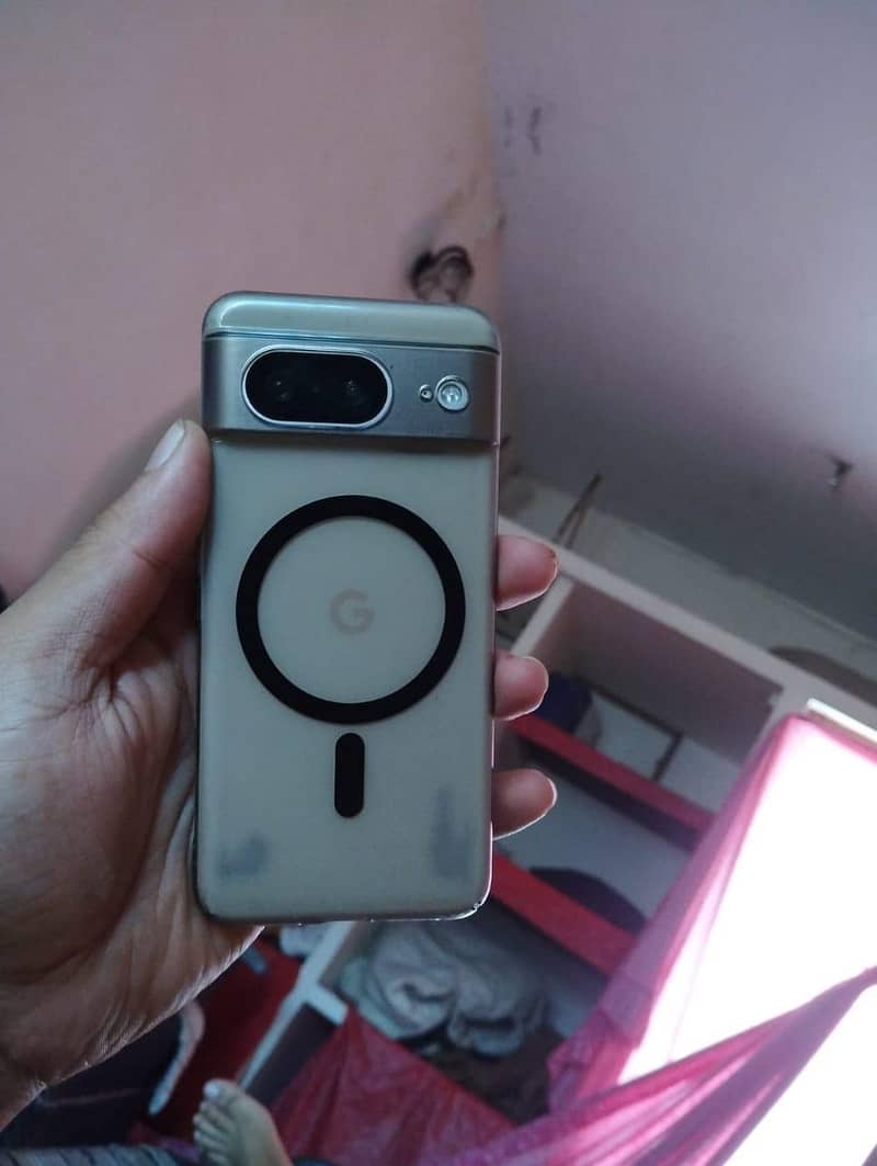 Google Pixel 8 2