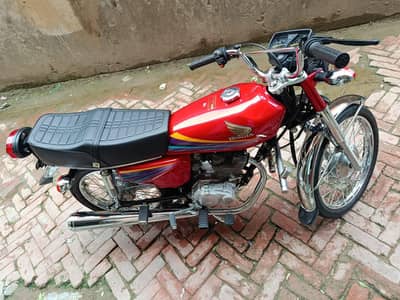 Honda 125 2008 model