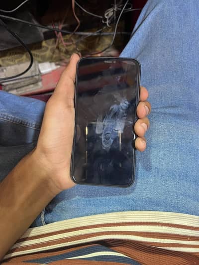Apple iPhone 11 bypass 64 gb