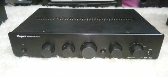 Magnet SA-4a Stereo Amplifier