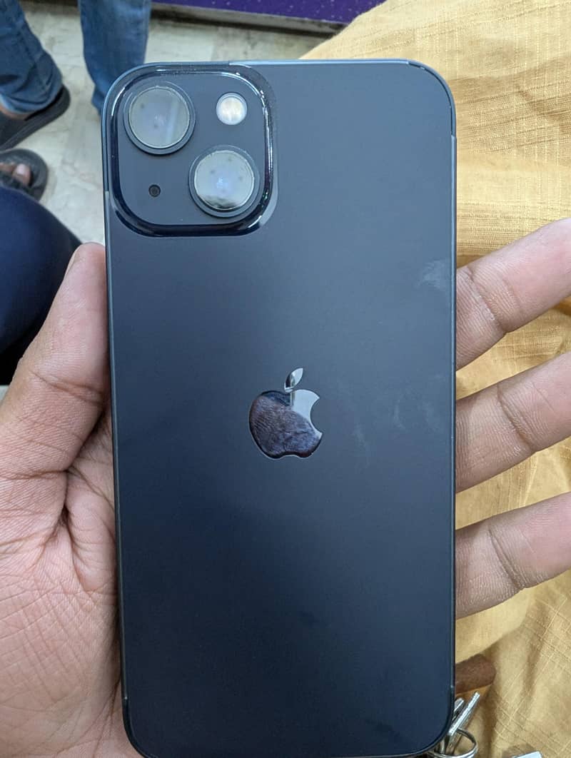 Apple iPhone 13 0