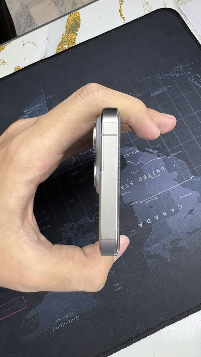 Apple iPhone 15 Pro 5