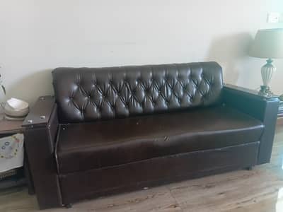 Office sofa 5 seater in good condition for sale