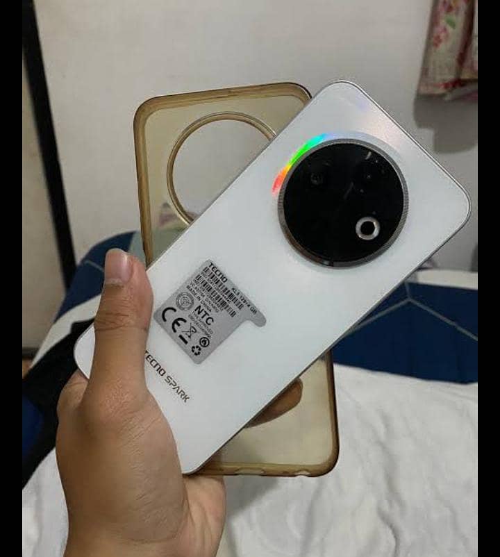 Tecno Spark 30 C 1