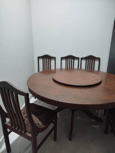 solid  wood dining table