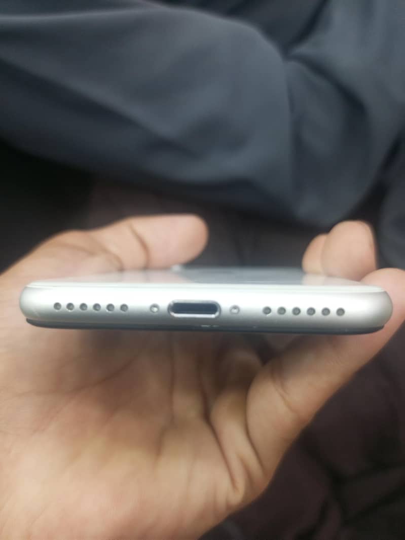 Apple iPhone SE 2