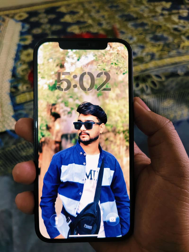 Apple iPhone 12 0