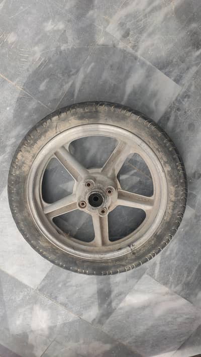 Diamond original rims with tyre