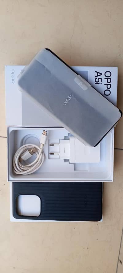 OPPO A5i 4+64 box pack condition 6 months warenty