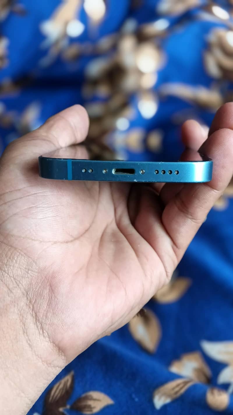 Apple iPhone 13 mini 2