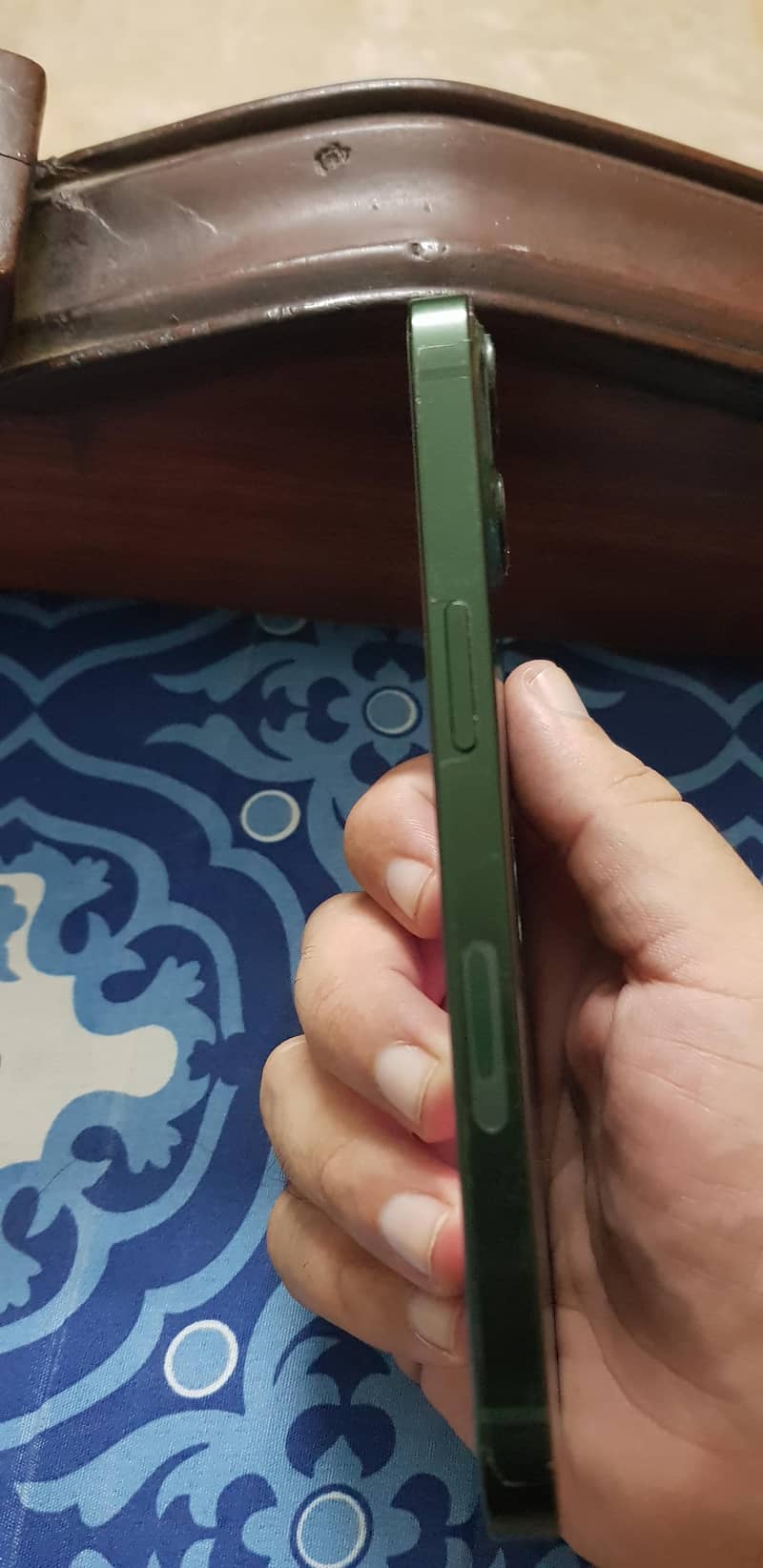 Apple iPhone 13 1