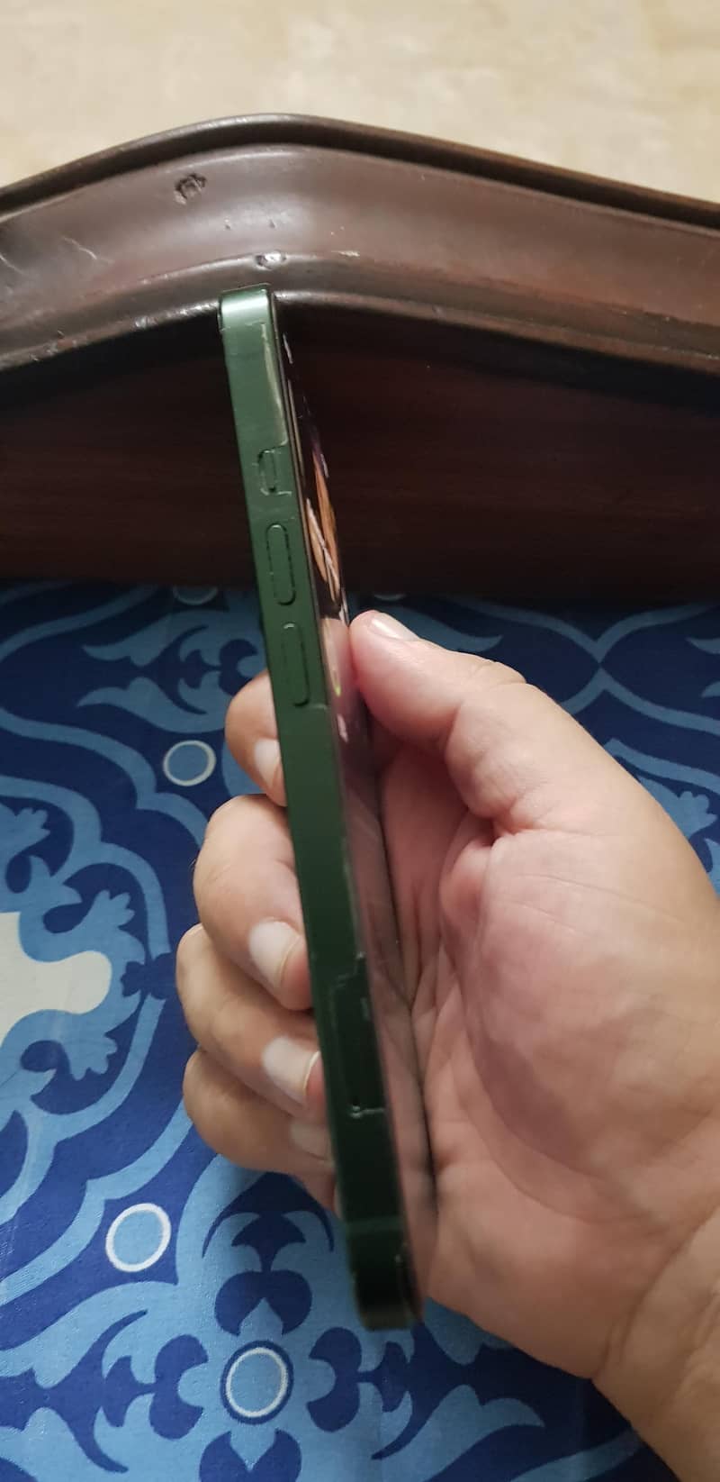 Apple iPhone 13 2