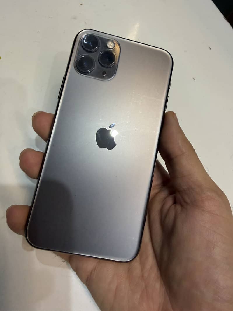 Iphone 11 pro PTA 1