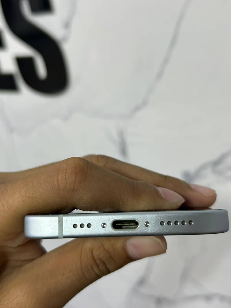 Apple iPhone 15 3