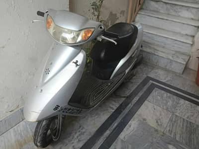 Honda scooty