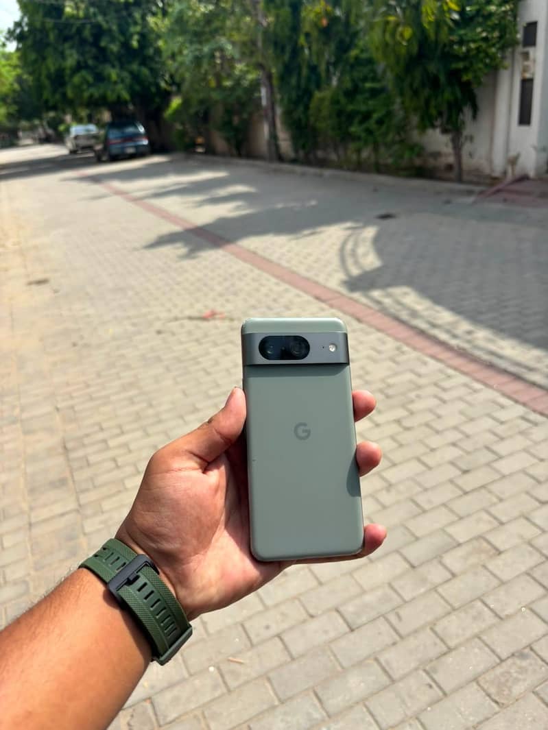 Google Pixel 8 1