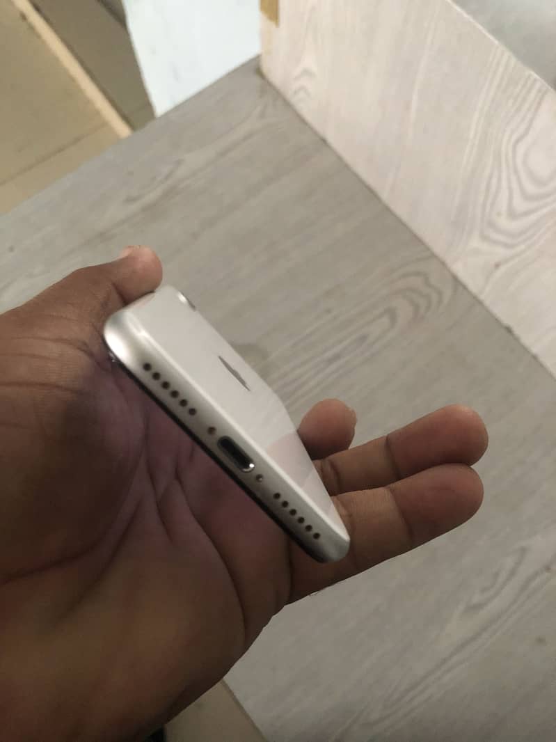 Apple iPhone SE 9