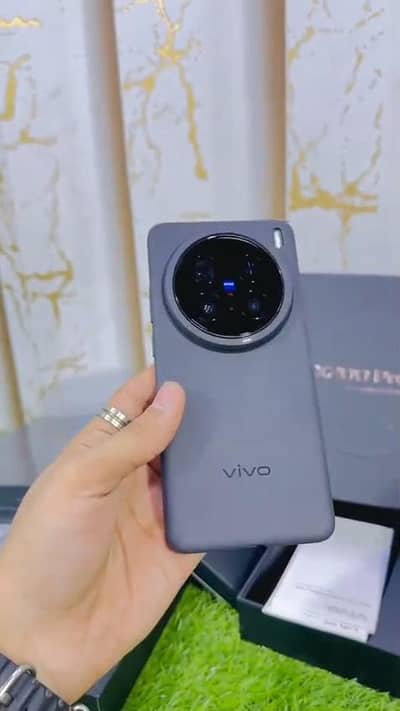 Vivo x200 Pro 16/512 GB 0337/ 63/72/823 only WhatsApp number