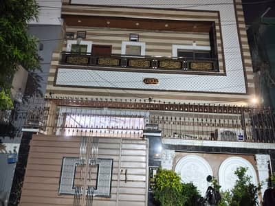 5Marla 2years used New House For sale in Johar Town Near Allah Hoo Chowk