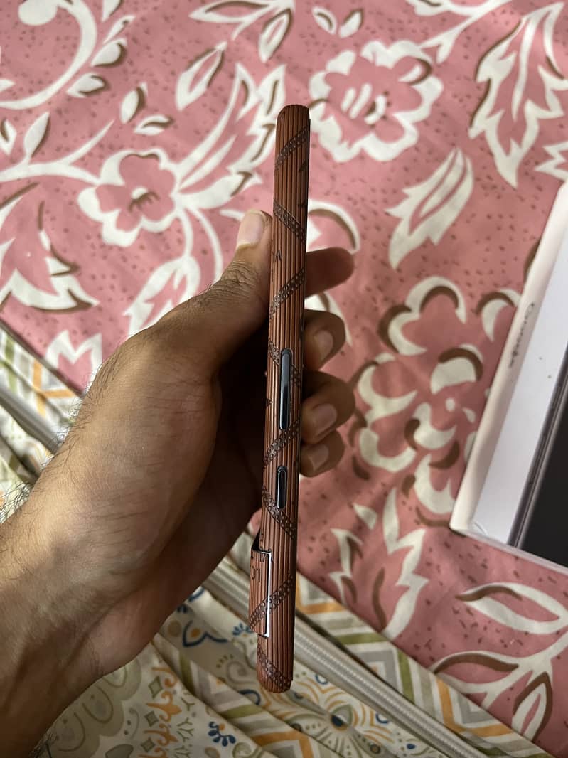Google Pixel 7 4