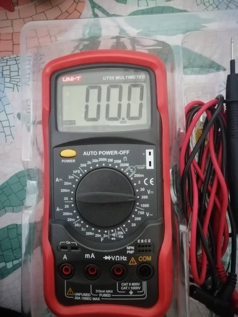 digital multimeter 1