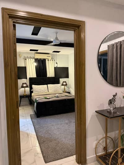 Per day one bedroom available for rent in e11 Islamabad