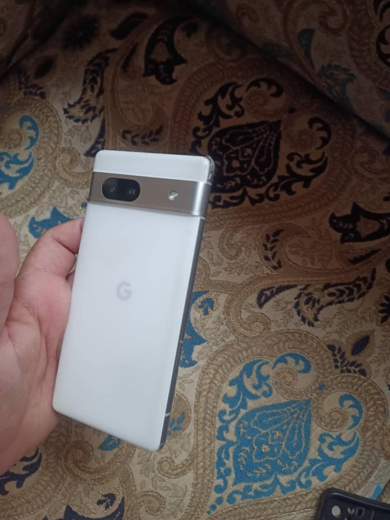 Google Pixel 7a 2