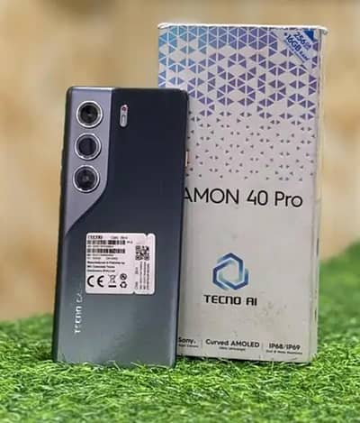 Tecno CAMON 40 Pro 10 out 10 Condition 4 month warranty pending