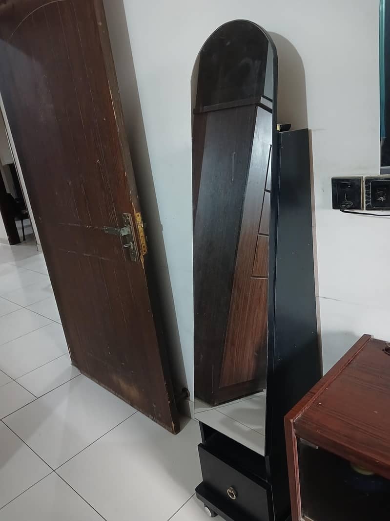 full mirror + storage dressing table 2