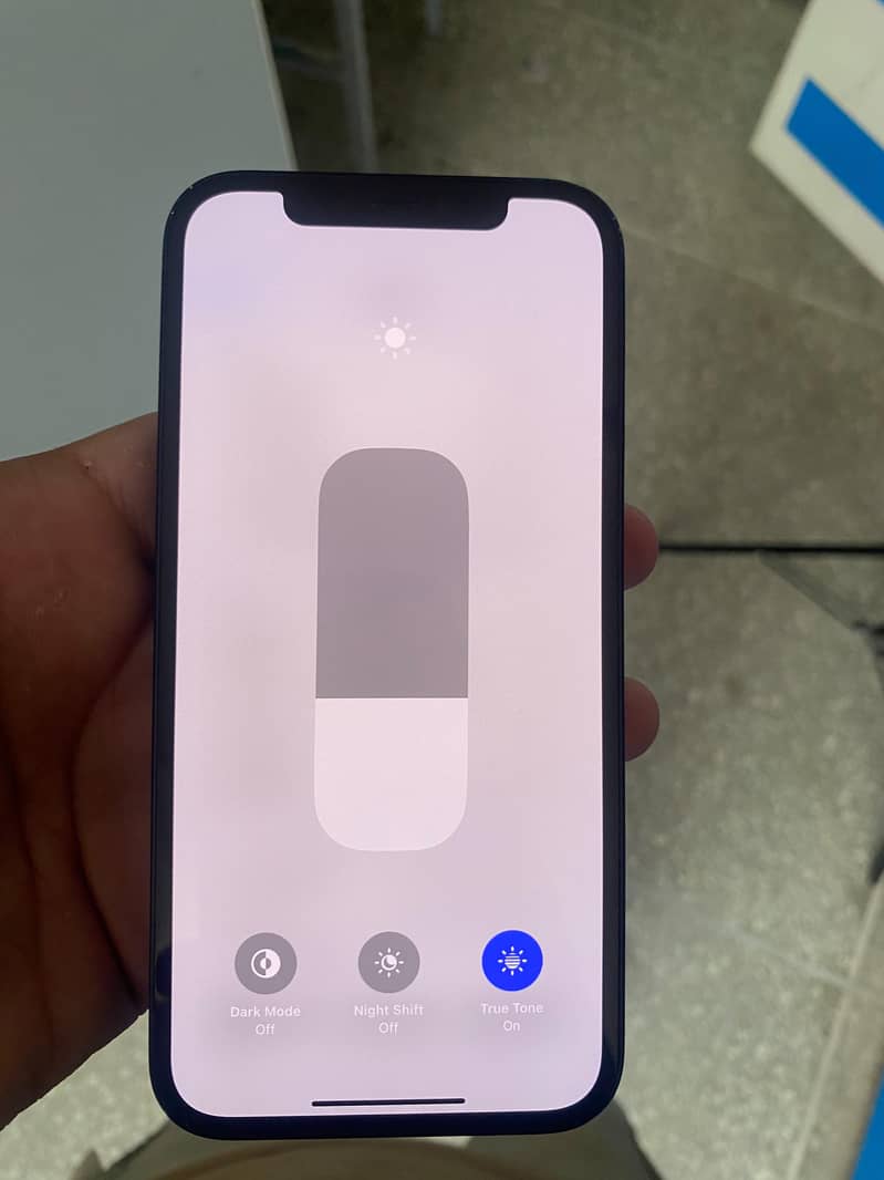 Apple iPhone 12 6