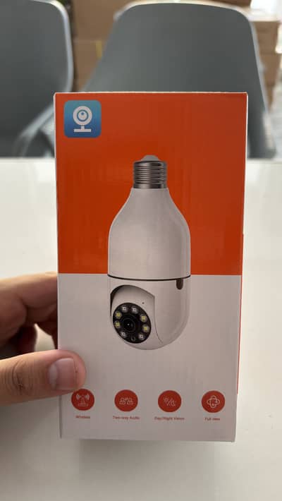 V380 pro single Lense bulb camera  1080P