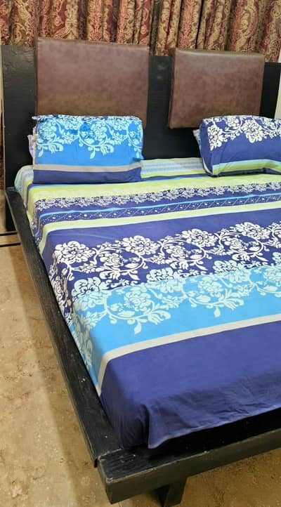 6x6  Bed without mattres