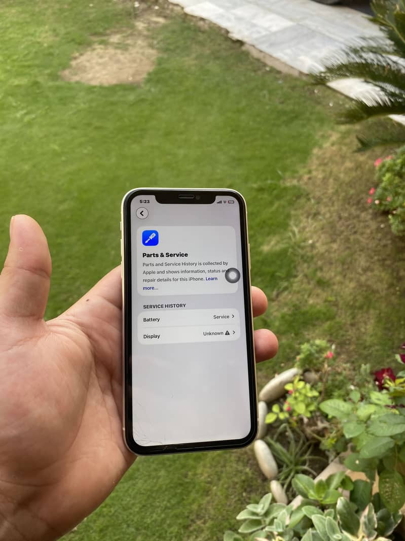 Apple iPhone 11 4