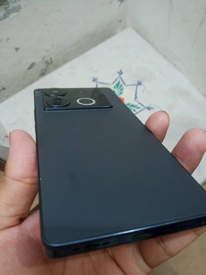 Infinix Note 40 1