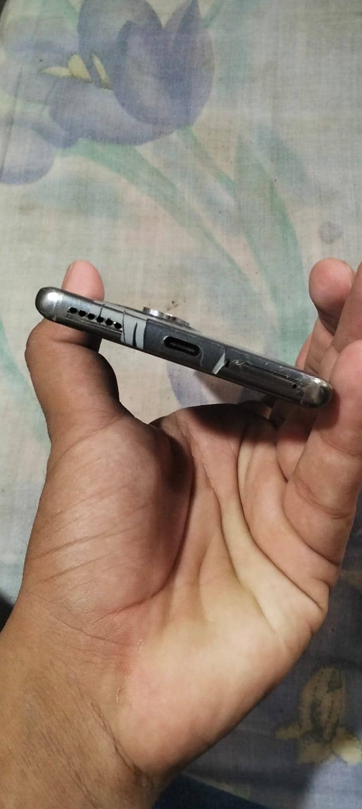 Tecno CAMON 40 Pro 1