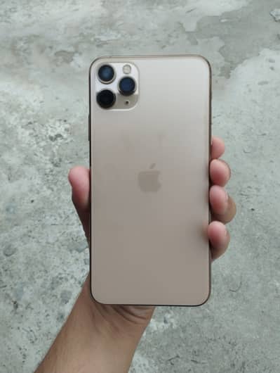iPhone 11 pro max (non pta ) 256 . Battery 79
