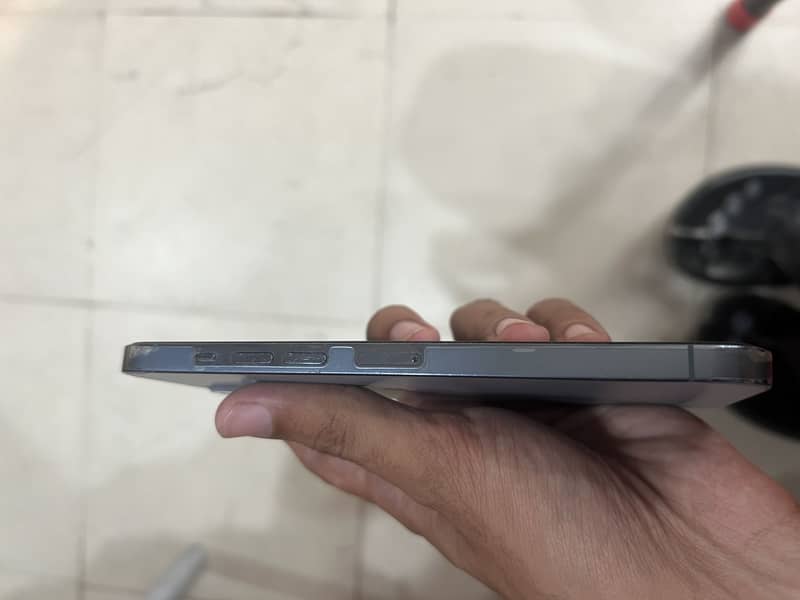 Apple iPhone 13 Pro Max 4