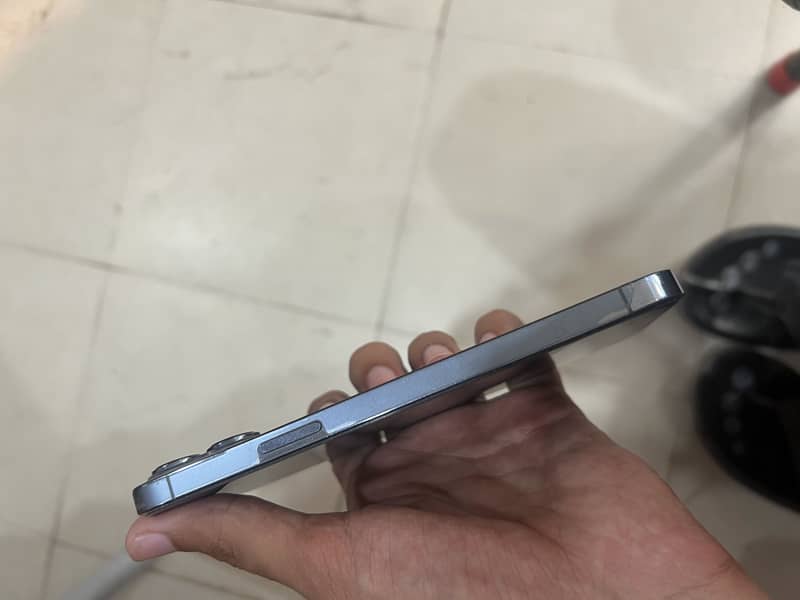 Apple iPhone 13 Pro Max 5