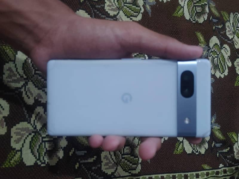 Google Pixel 7a 4