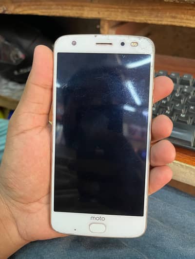 Motorola Moto Z2 Force