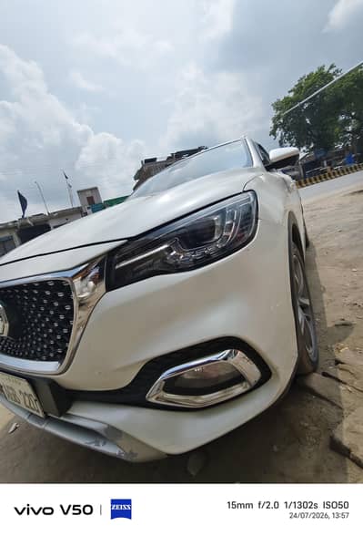 MG HS 2021