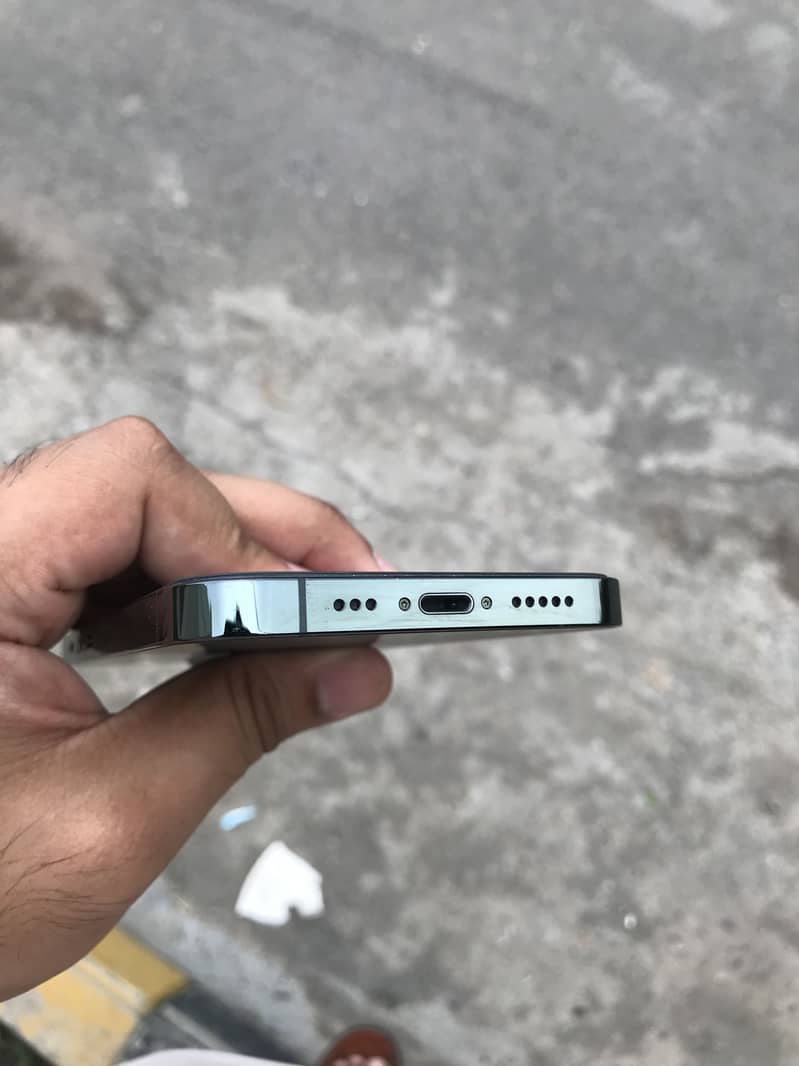Apple iPhone 13 Pro 5
