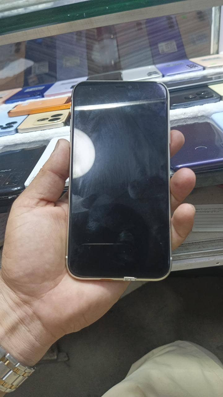 Apple iPhone 11 1