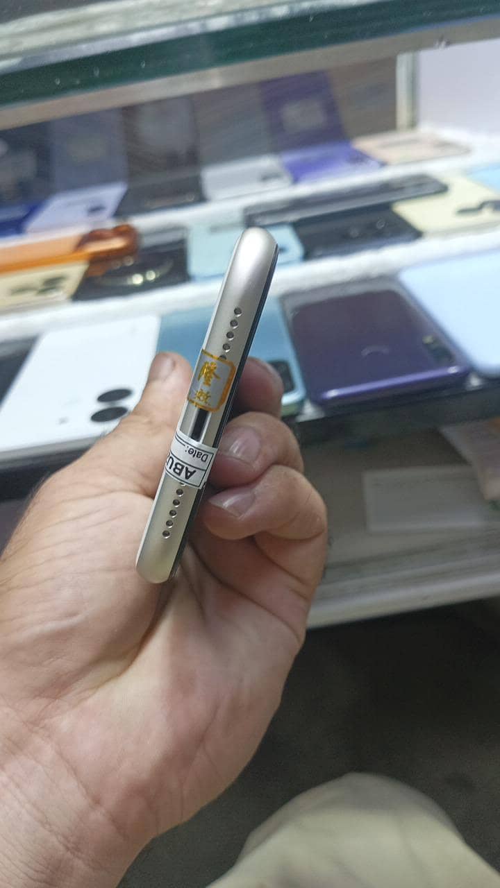 Apple iPhone 11 2